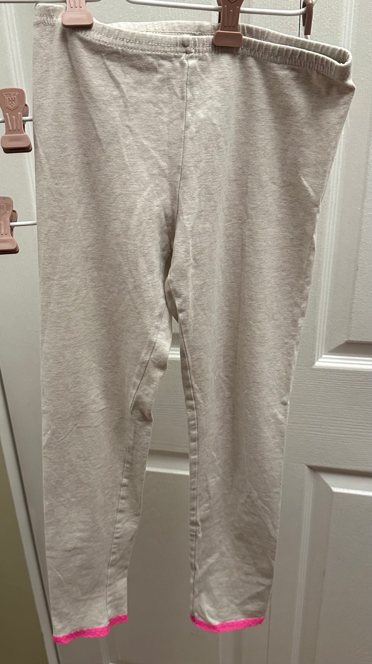 10/12 old navy legging Beige pink trim EUC - size Youth - 10 (L)