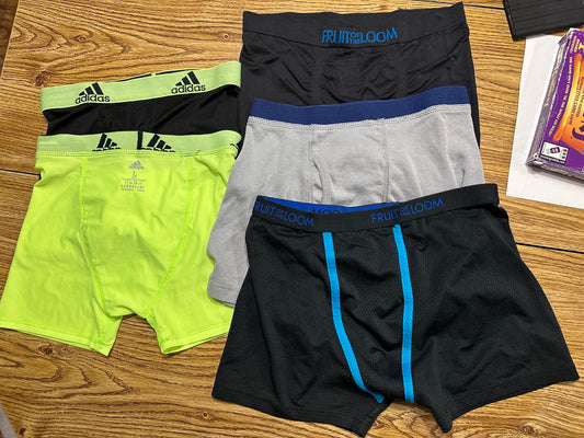 5 boxers barely worn - size Youth - 10 (L)