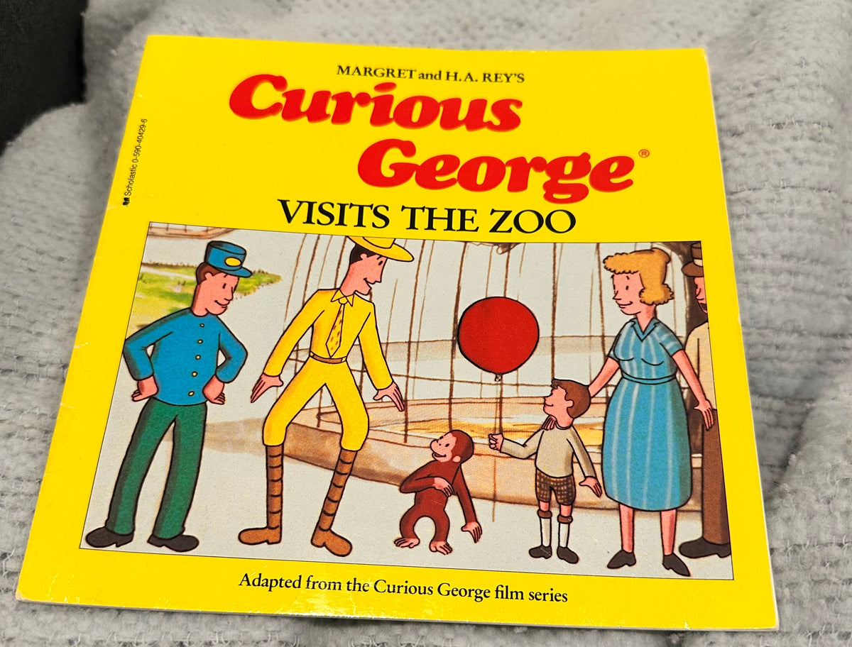 Curious George visitsZoo EUC