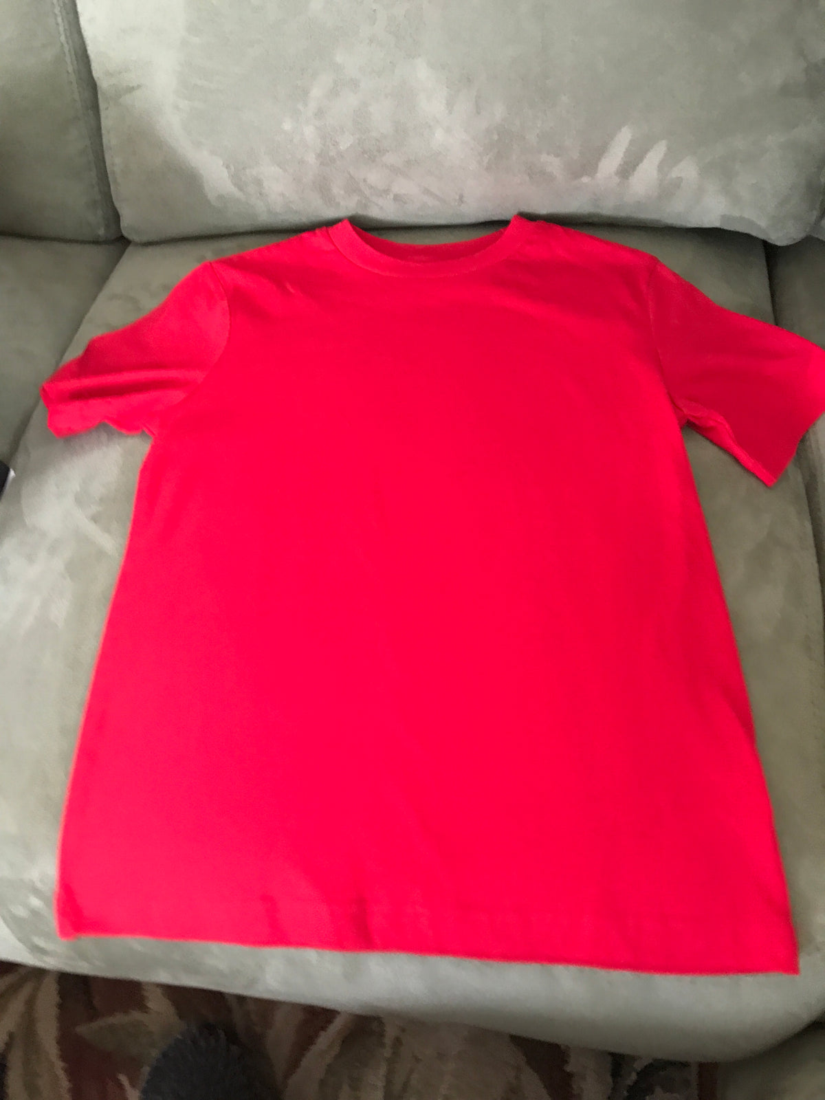 6/7 Circo red tshirt New without tag cotton - size Youth - 6 (S)