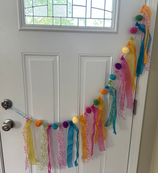 Banner ribbon decor