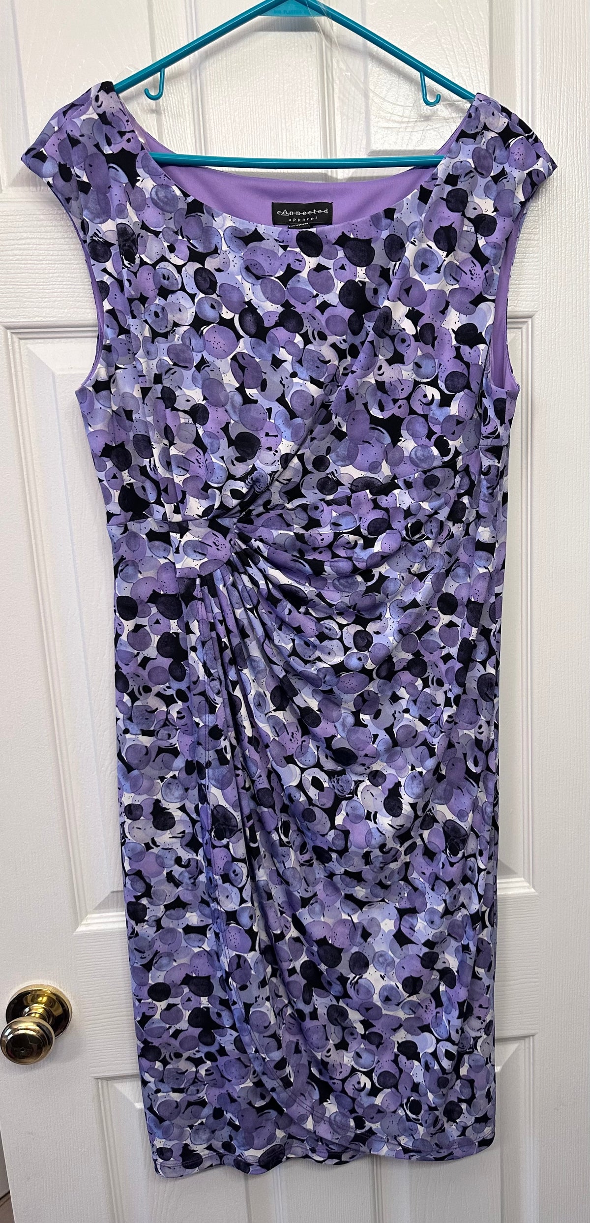 16 Purple pattern dress Polyester/some spandex - size Women - XL (16/18)