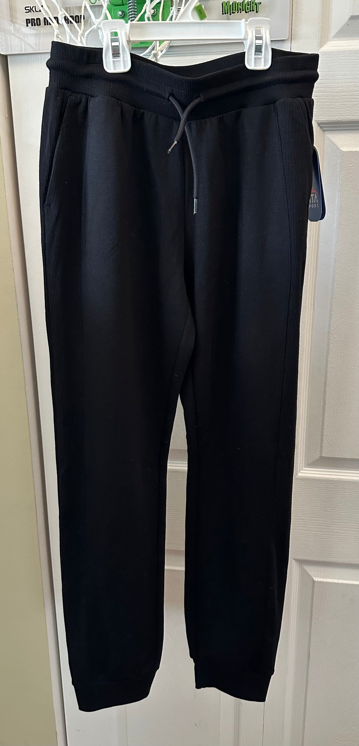 14/16 New black jogger Polyester & spandex - size Youth - 14 (XL)