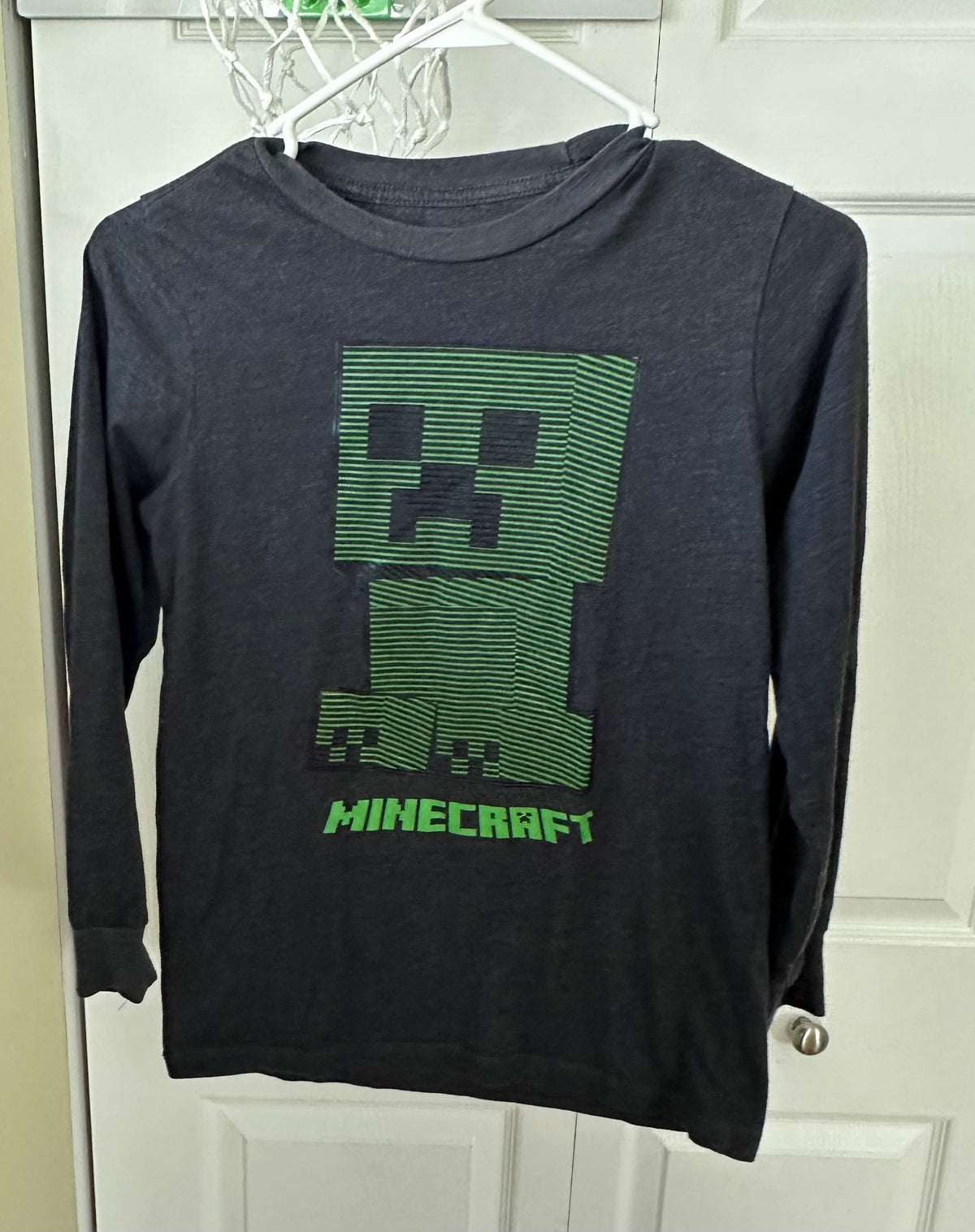 Creeper Minecraft LS Dark gray, VGUC - size Youth - 10 (L)