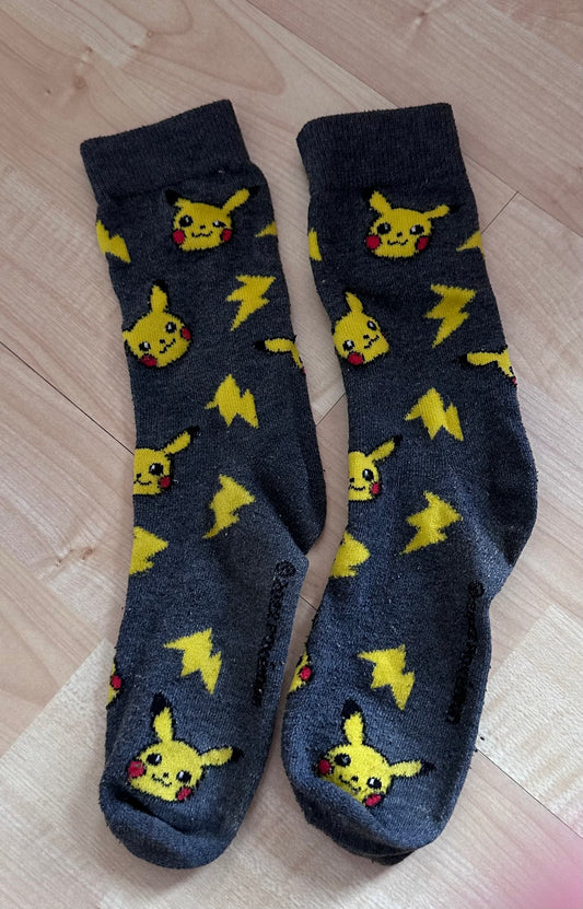 Pok�mon socks Maybe worn twice - size Youth - 8 (M)