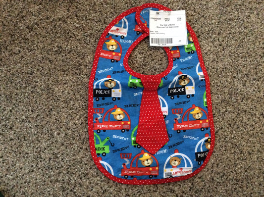 Car bib w/ tie handmade Worn on 1st bday only