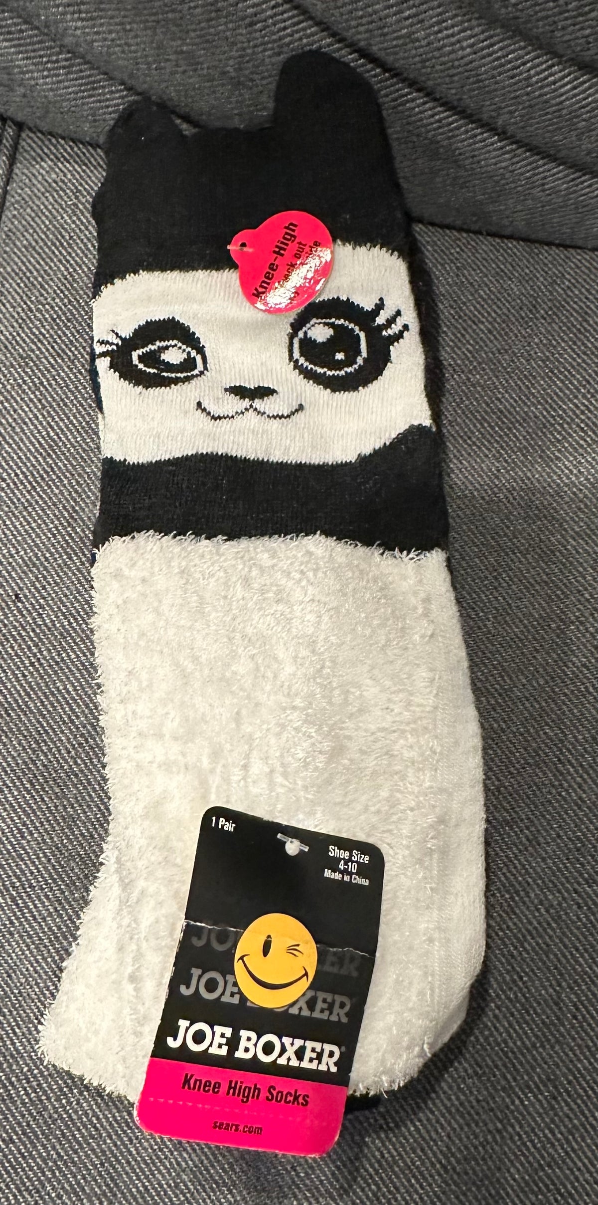 New llama socks 4-10 Joe boxer - size Youth - 8 (M)