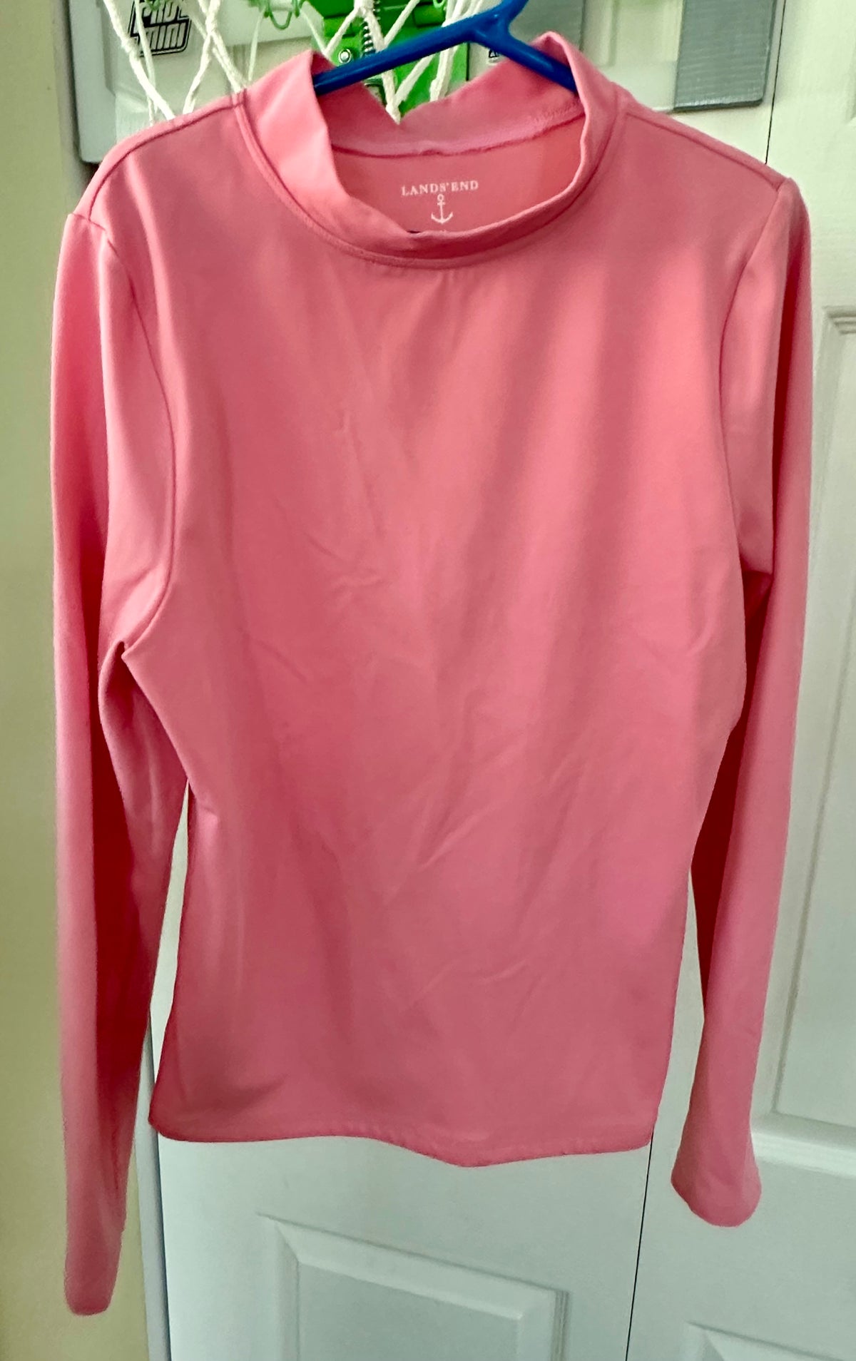 10/12 rash guard pink Lands End like new - size Youth - 10 (L)