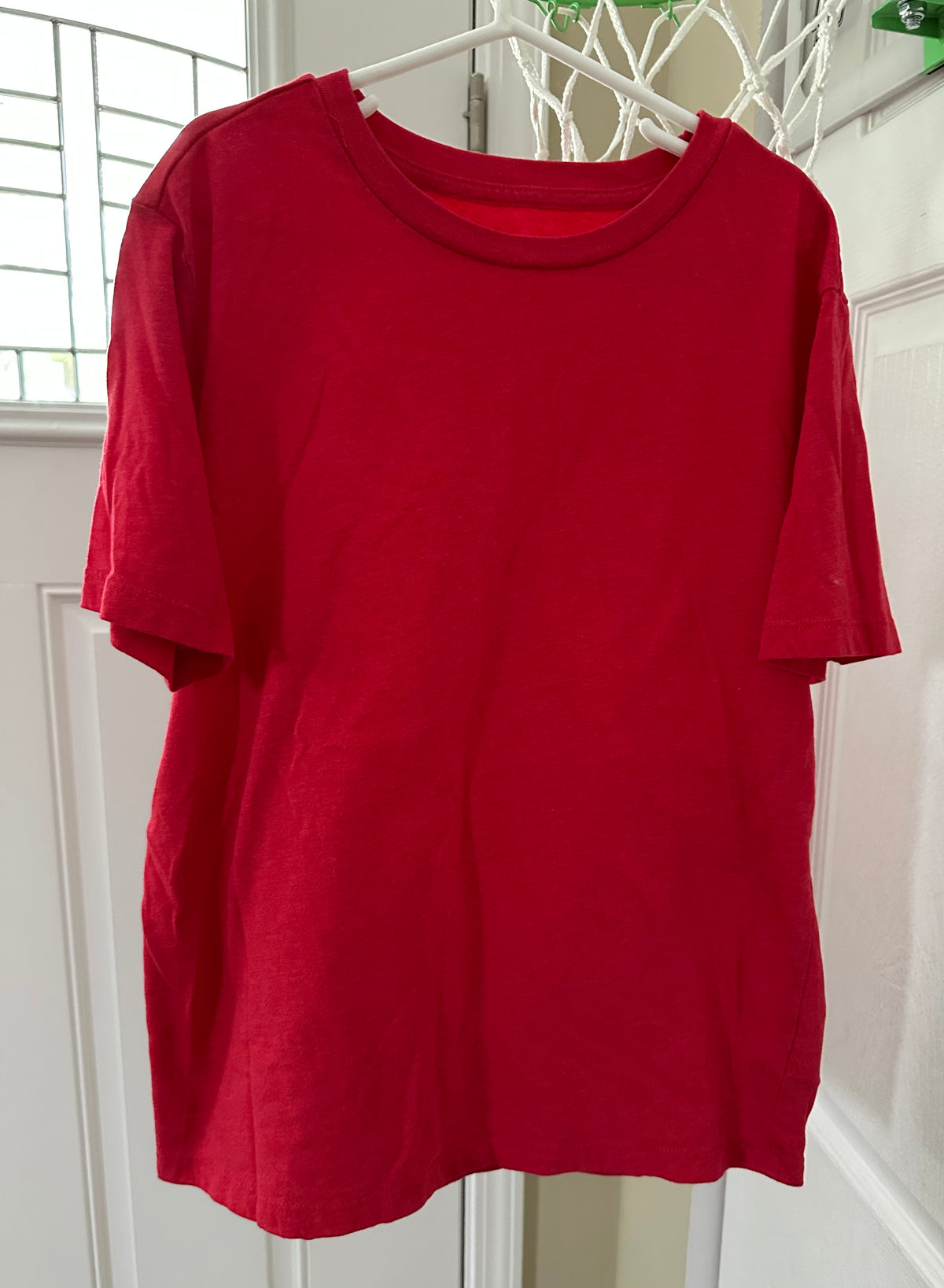 10/12 old navy red Tshirt maybe worn once - size Youth - 10 (L)