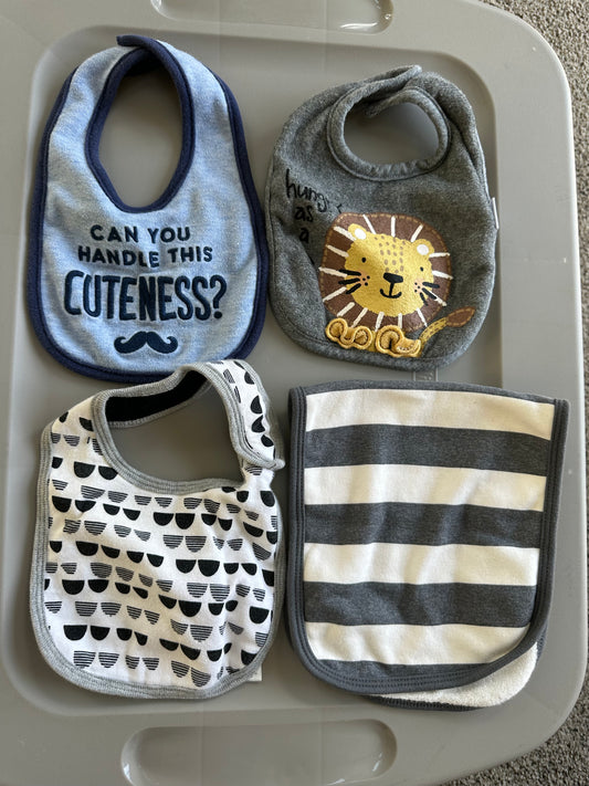 Boys bibs / burp cloth GUC- lion, other 3 mild