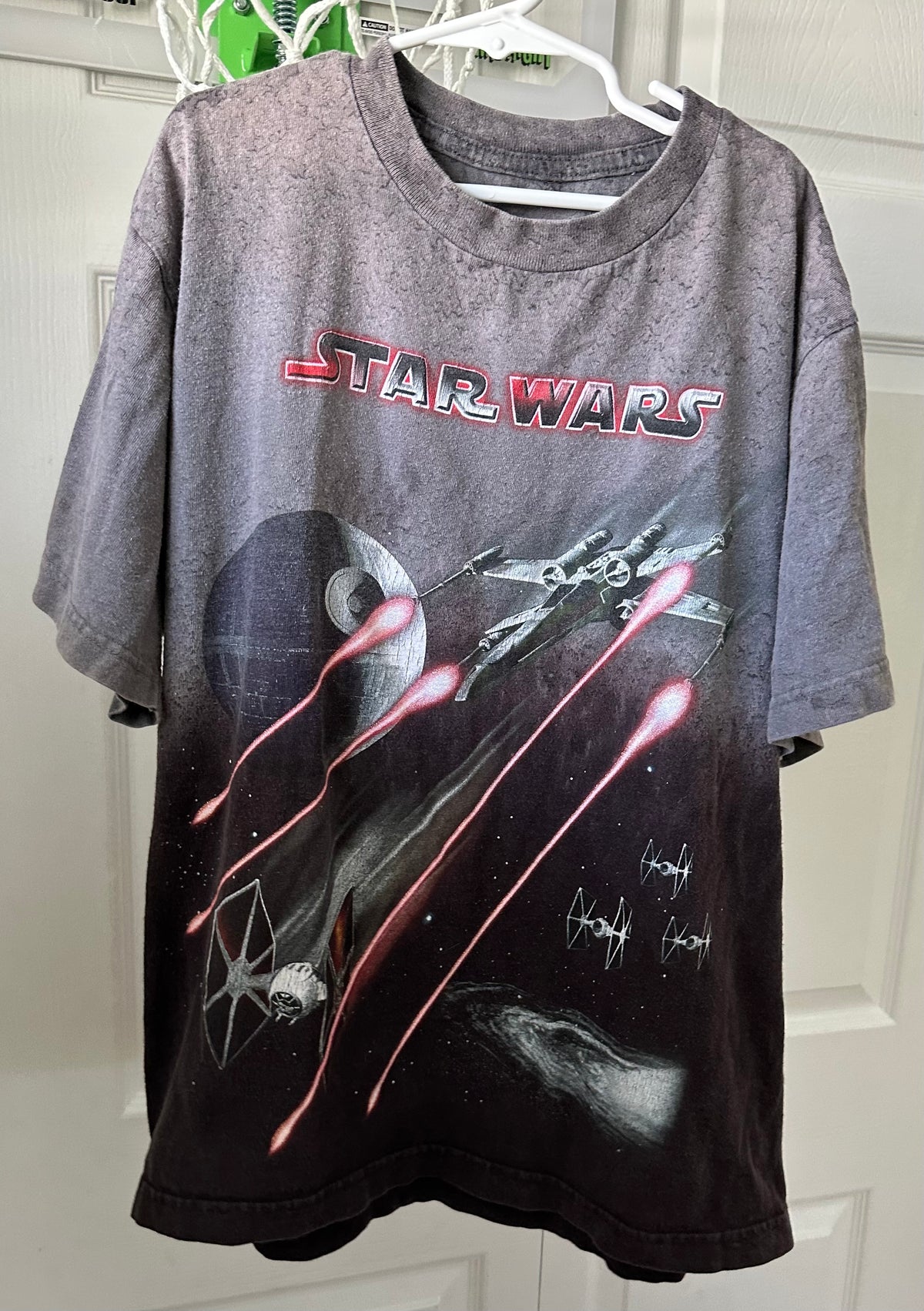 12 Star Wars tee GUC- slight image crack - size Youth - 12 (L)
