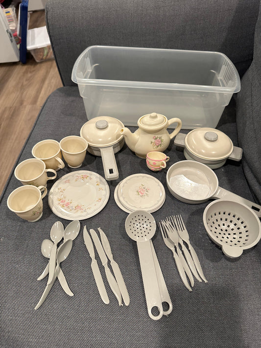 Vintage tea & cooking Sturdy tin like plates &