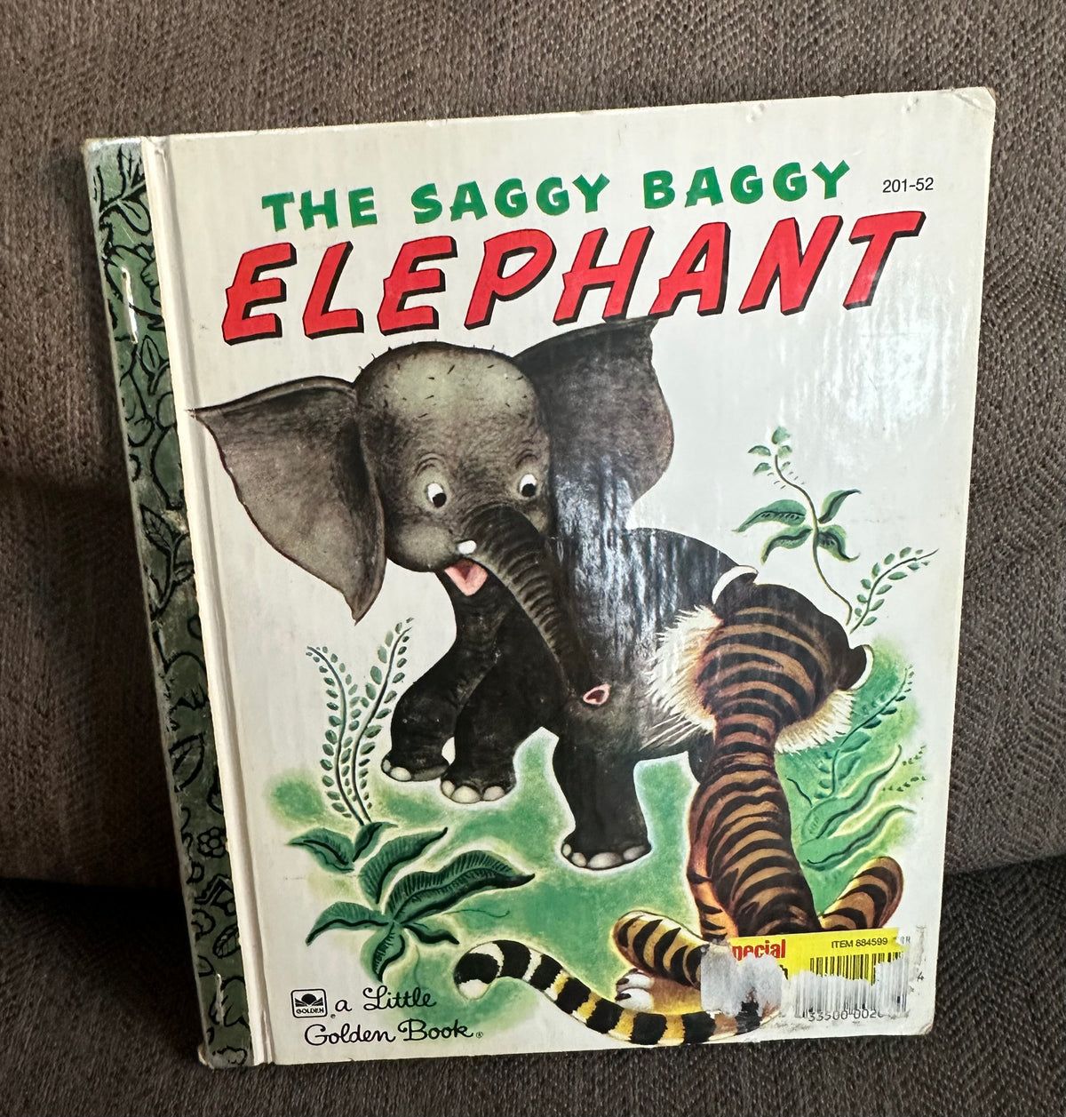 Saggy baggy elegant Little golden book