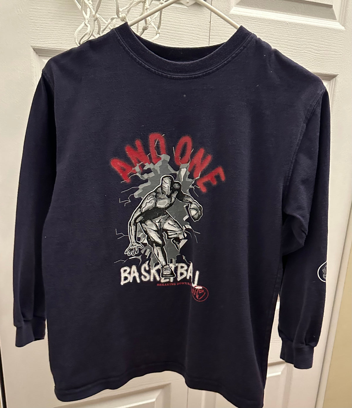 10/12 and 1 basketball Longsleeve heavy cotton - size Youth - 10 (L)