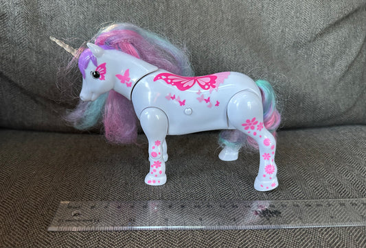animated unicorn walks, sounds and music