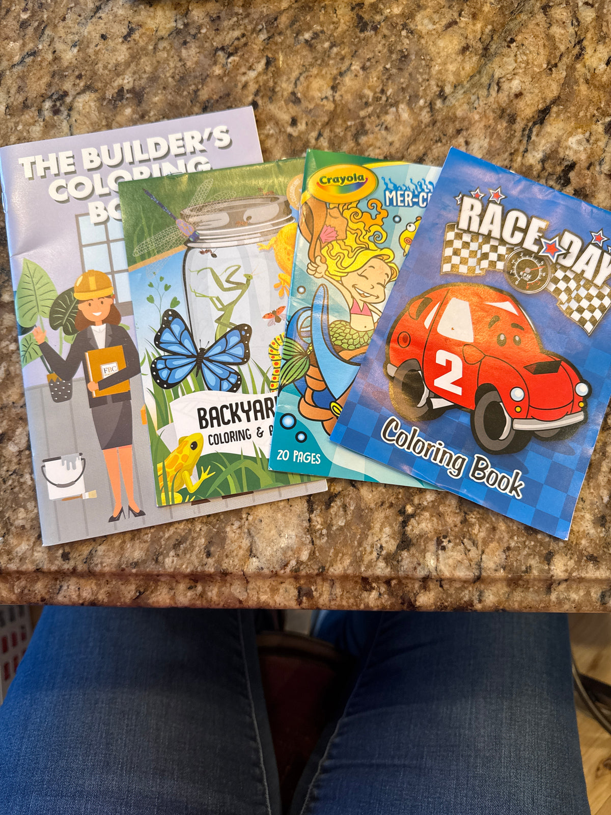 Misc mini coloring books Four count
