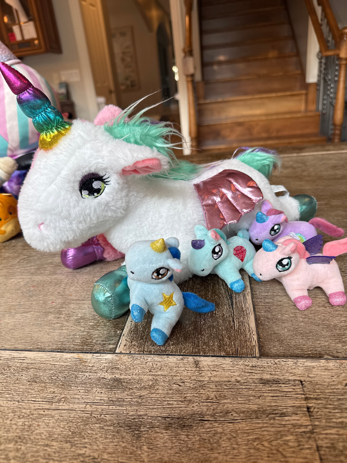 Mama Unicorn and four Babies - zip up in belly