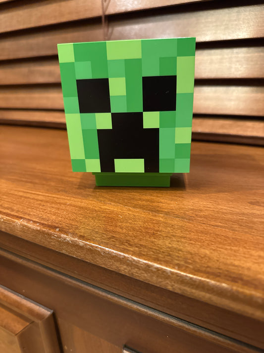 Minecraft Creeper LED Nightlight - Like New!
