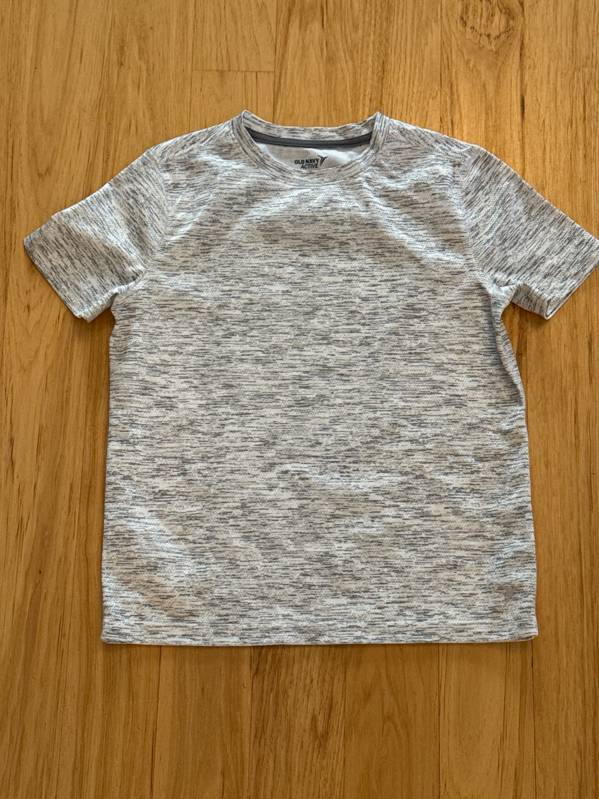Old navy Heathered white Dri fit tee size m (8) - size Youth - 8 (M)