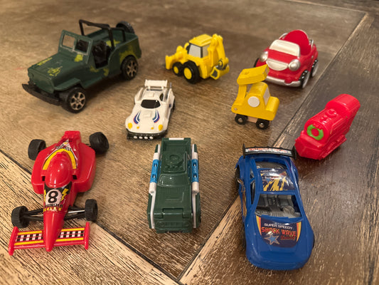 Huge Lot of Plastic Cars VGUC - great for boys!