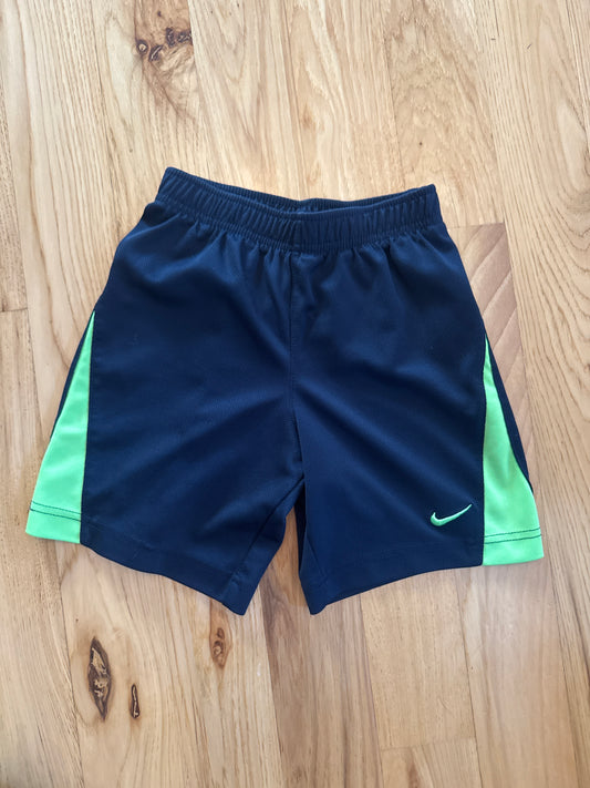 Nike black and lime Green shorts size 7 - size Youth - 7 (S)