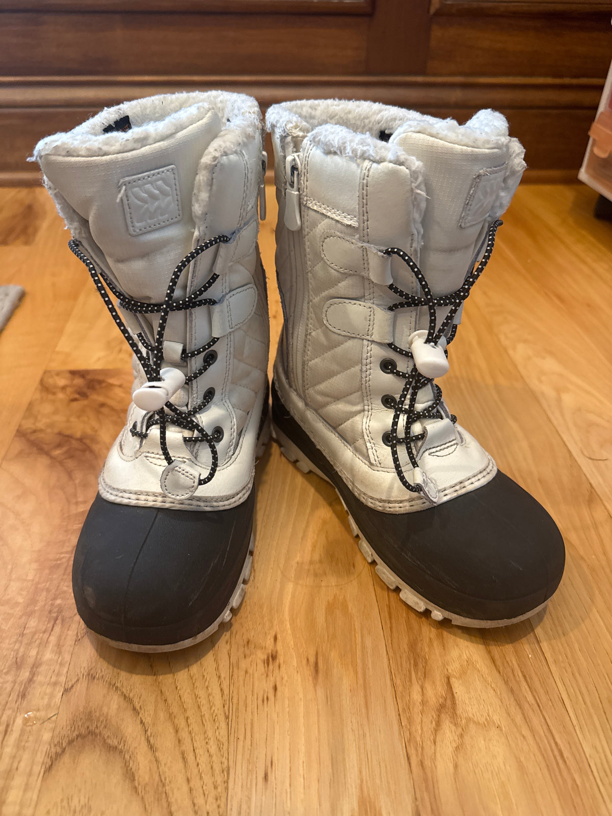 Thermolite White Snow Boots - Size 2 - size Shoes - Kids 2