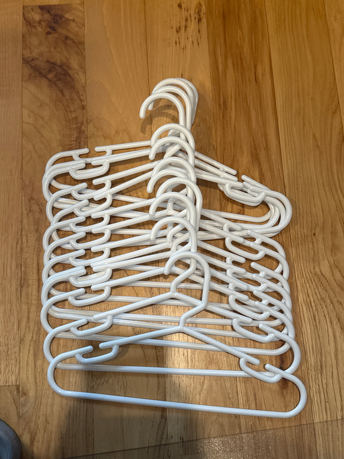 White hangers 13 count