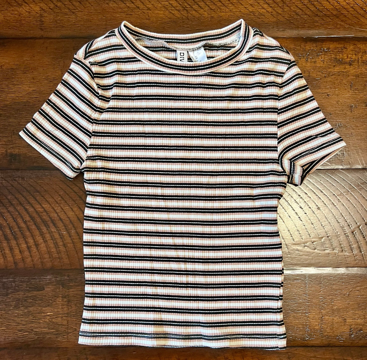 H&M white/black/tan top -crew neck; short sleeve - size Junior - XS (0/1)