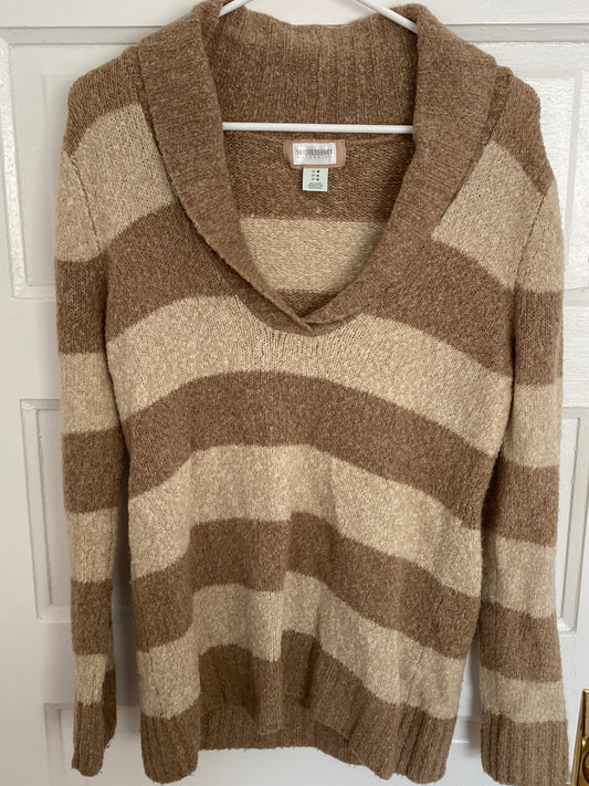 MM thick v-neck sweater Tan/white stripes- nice! - size Women - M (8/10)