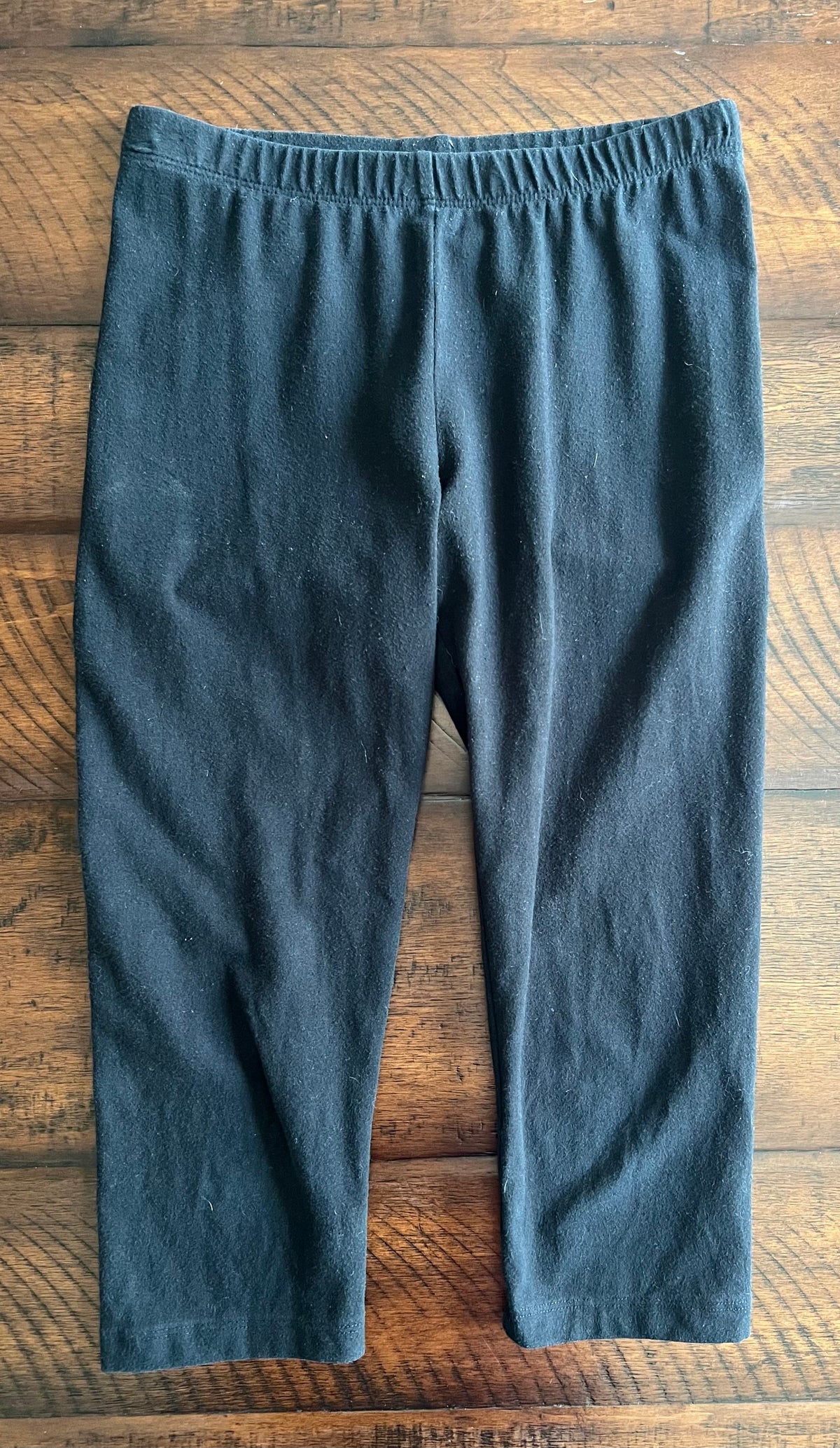 Cat & Jack black capris - size Youth - 10 (L)
