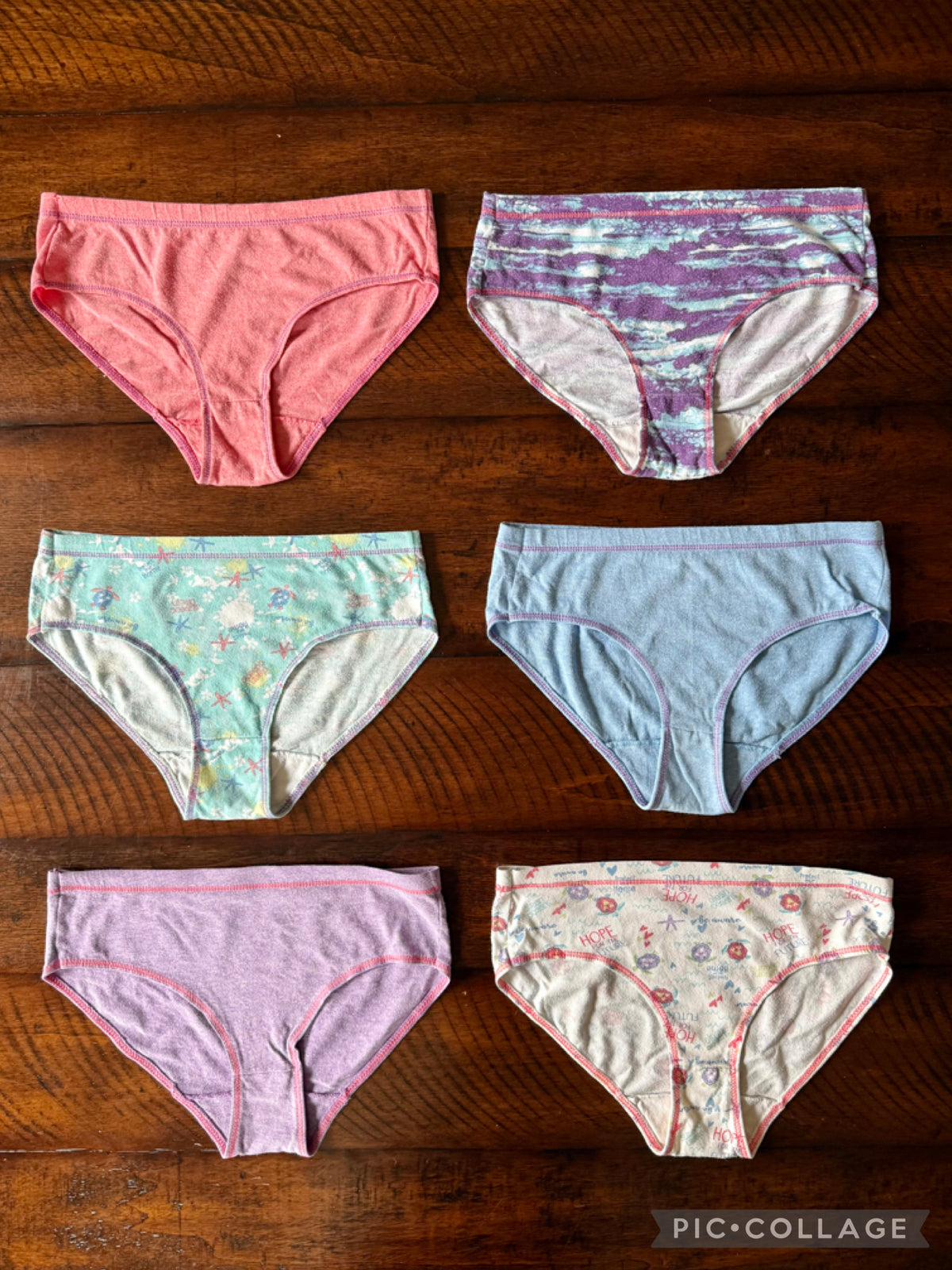 Hanes- size 8 -GUC; 6 pairs - size Youth - 8 (M)