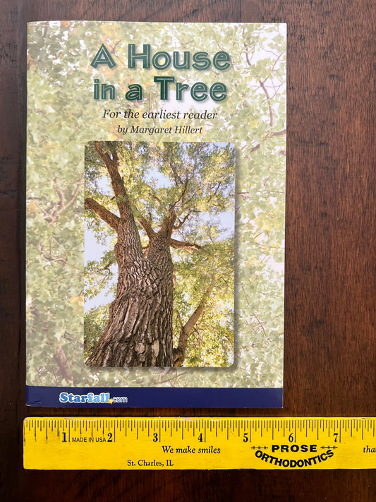 A House in a Tree -for the earliest reader