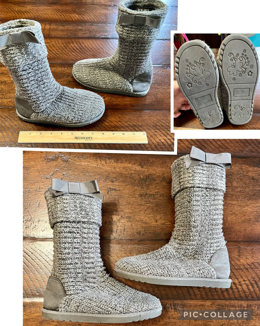 Gray fabric boots -with bows - size Shoes - Kids 1