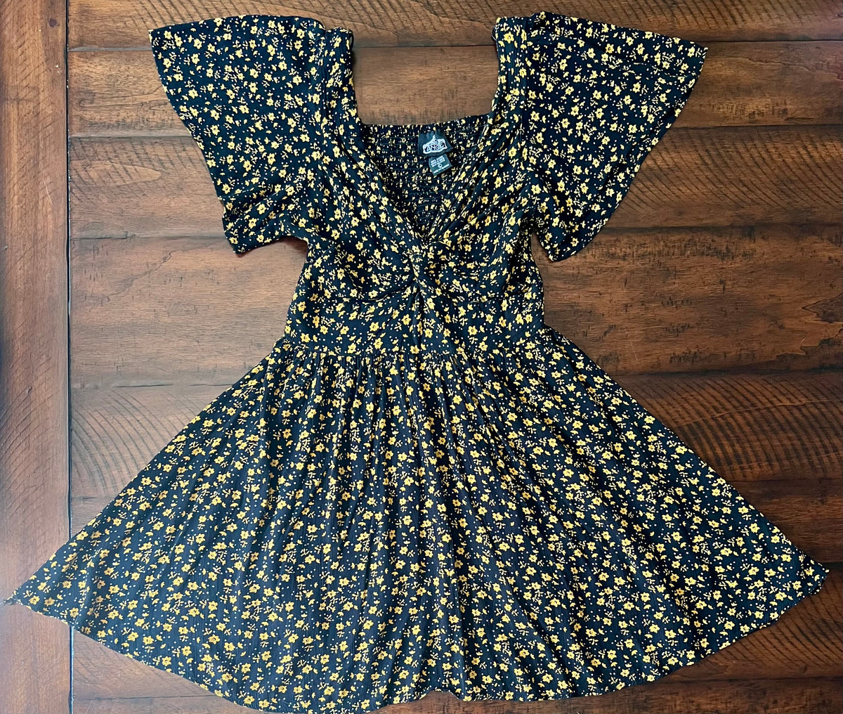 Black/yellow SS dress - size Junior - L (11/13)