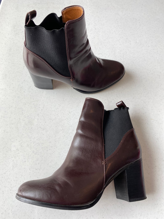 H&M brown pull on boots Chunky heel - size Shoes - Adult 8 1/2