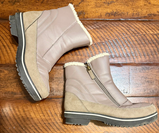 JBU insulated boots - tan. Nice quality - size Shoes - Adult 6