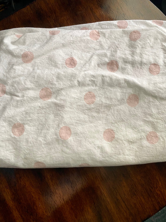 Land of Nod fitted crib sheet: white/pink dots