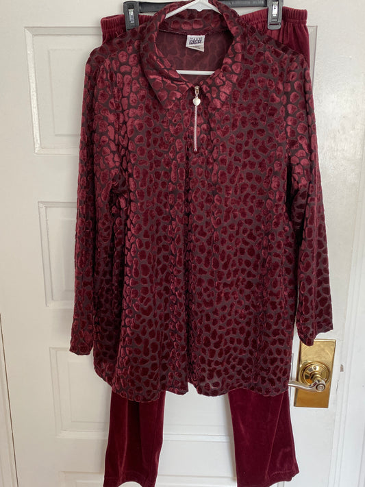 2 pc Take 9 outfit Burgundy LS top & pants - size Women - XL (16/18)