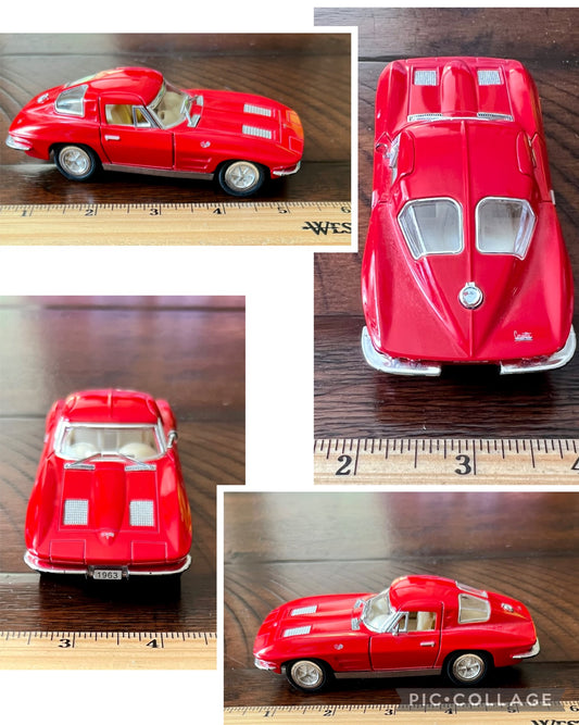Kinsmart 1963 Corvette -Sting Ray; scale 1:36