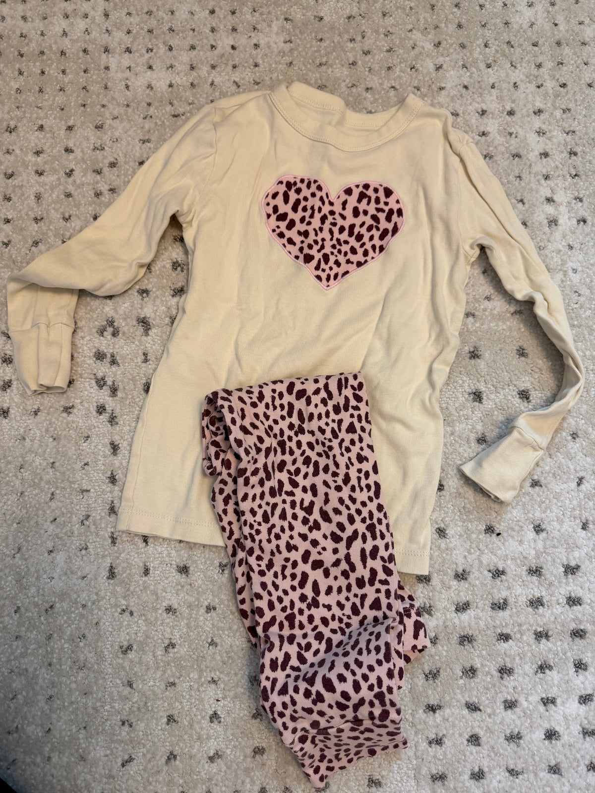 GAP Cotton PJ GUC Long Sleeves/Pants - size Youth - 6 (S)