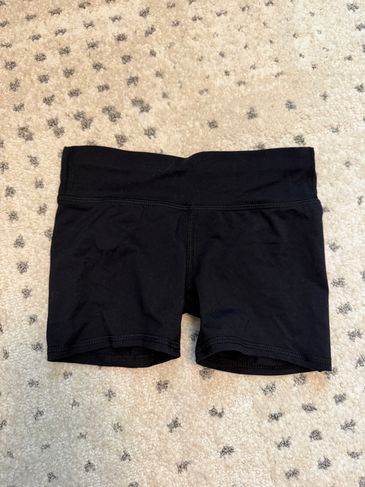 Black Tumbleshorts all in motion XS 4-5 - size Youth - 5 (XS)