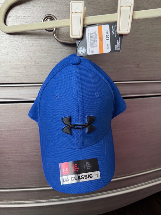Under Armour Hat NWT Blue Fitted - size Youth