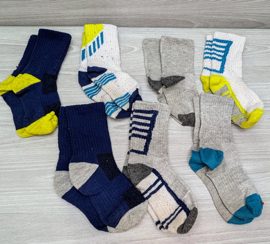 Cat & Jack Navy Grey Neon Green socks set 7