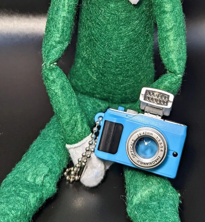 Elf Camera real flash & sound! NEW in bag Blue