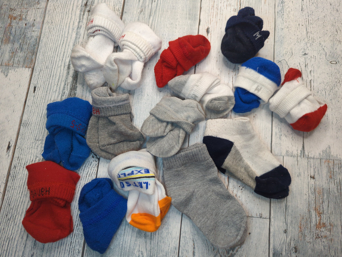 15 pairs socks shoe Size 6-7