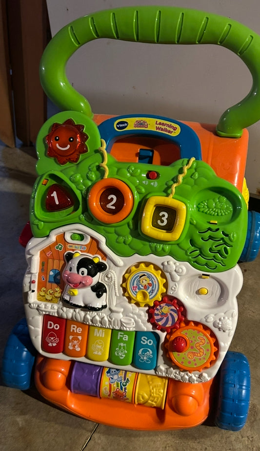 Vtech Learning Walker Great condition, missing