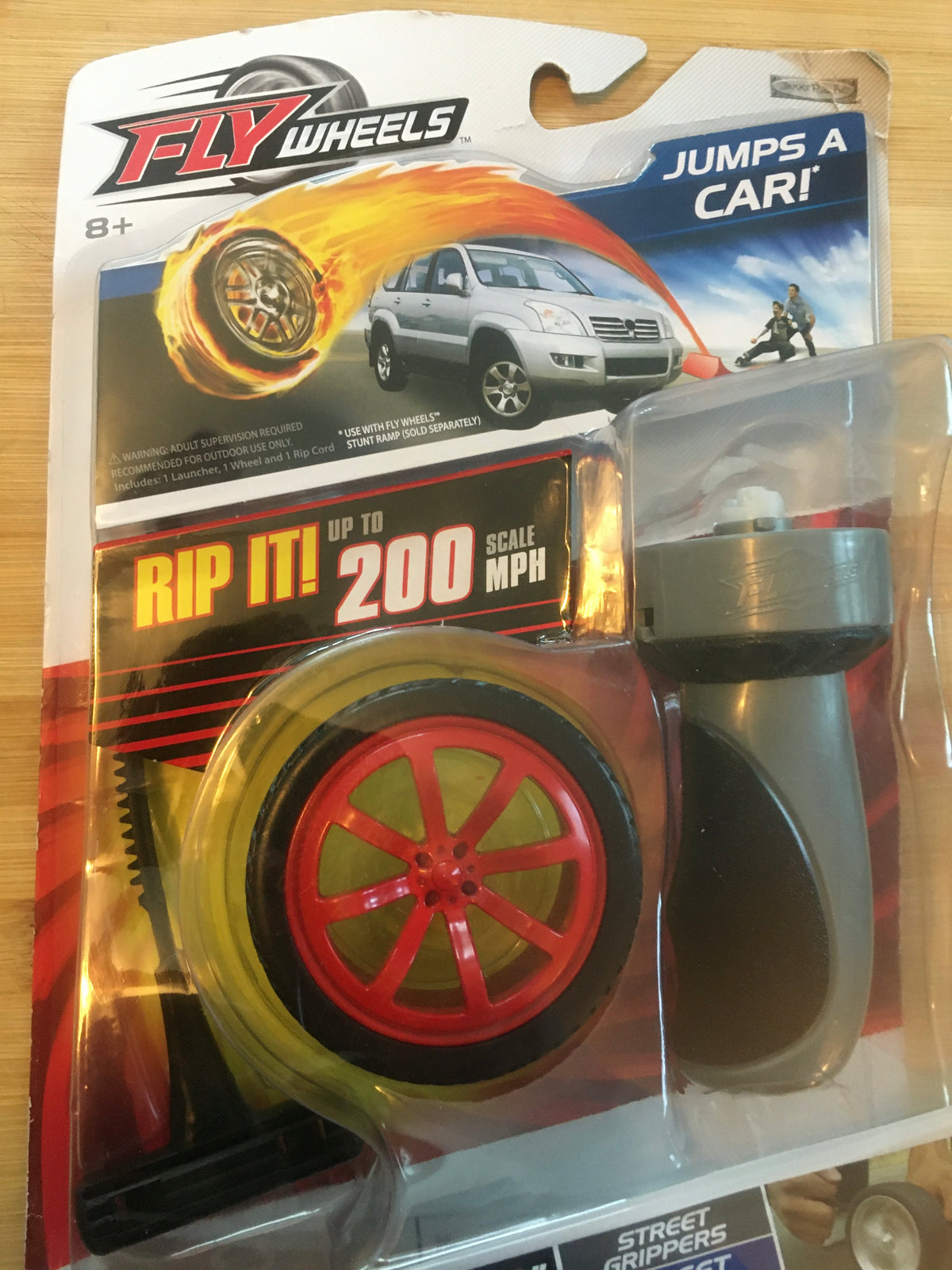 NEW Fly Wheels Rip It up to 200 scale mph, 8+