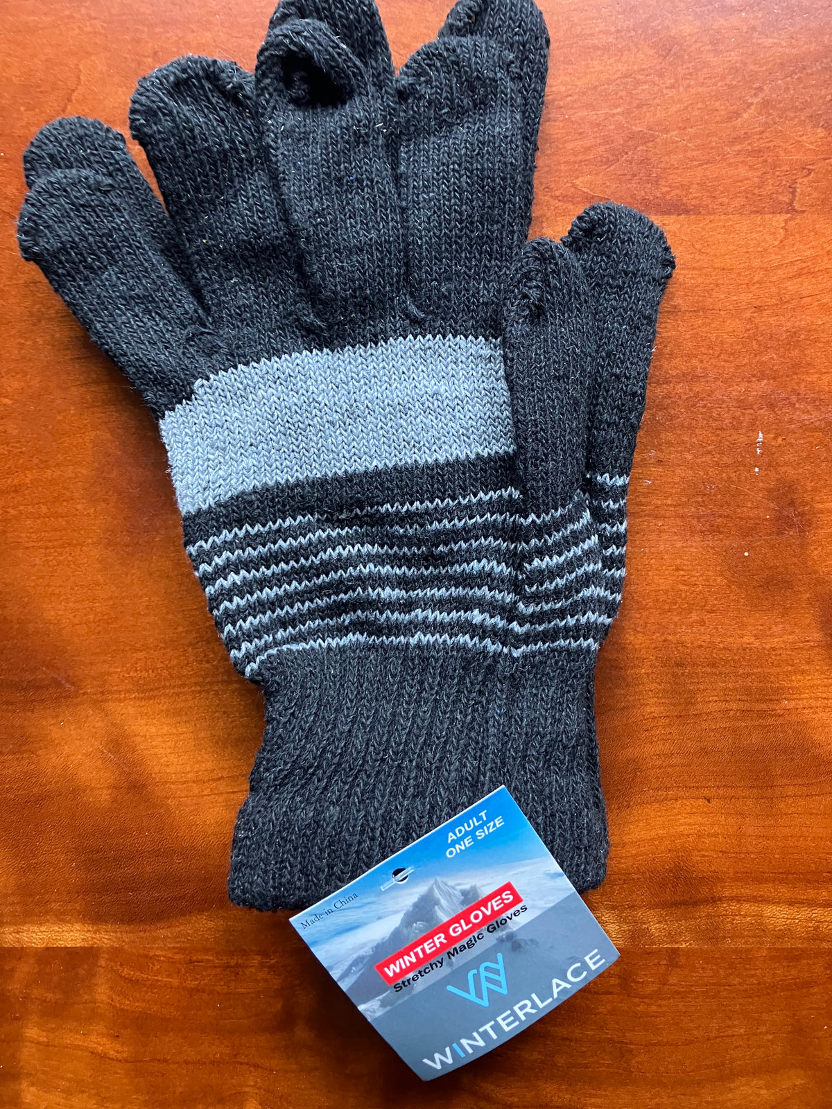 NEW NWT adult one size grey/black gloves