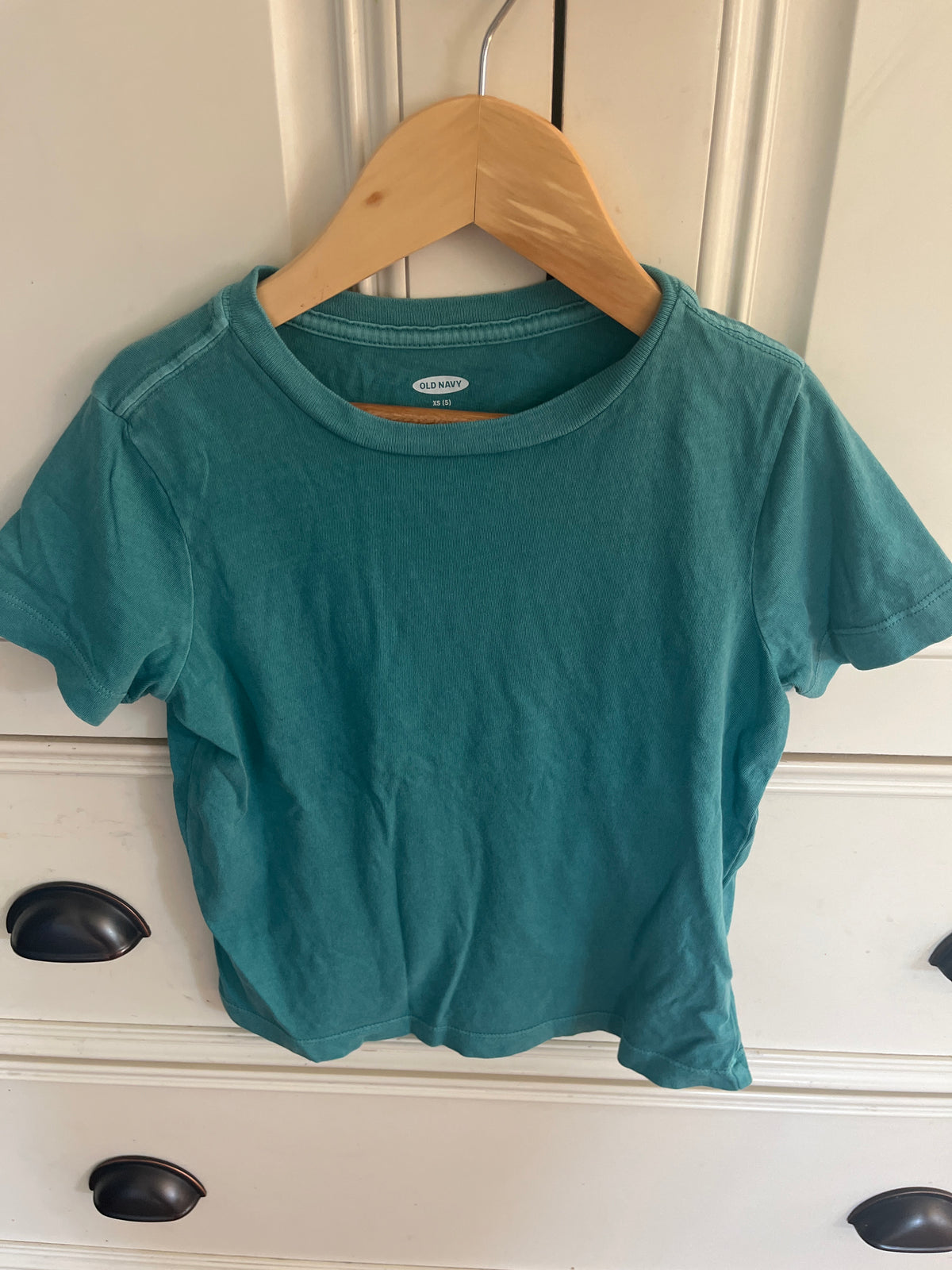 Old Navy T-Shirt - size Youth - 5 (XS)