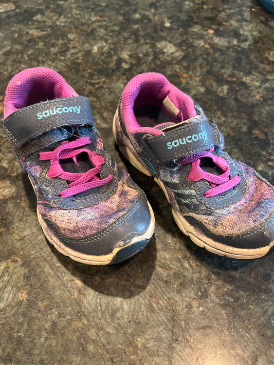 Saucony Gyms Some wear - size Shoes - Toddler 11